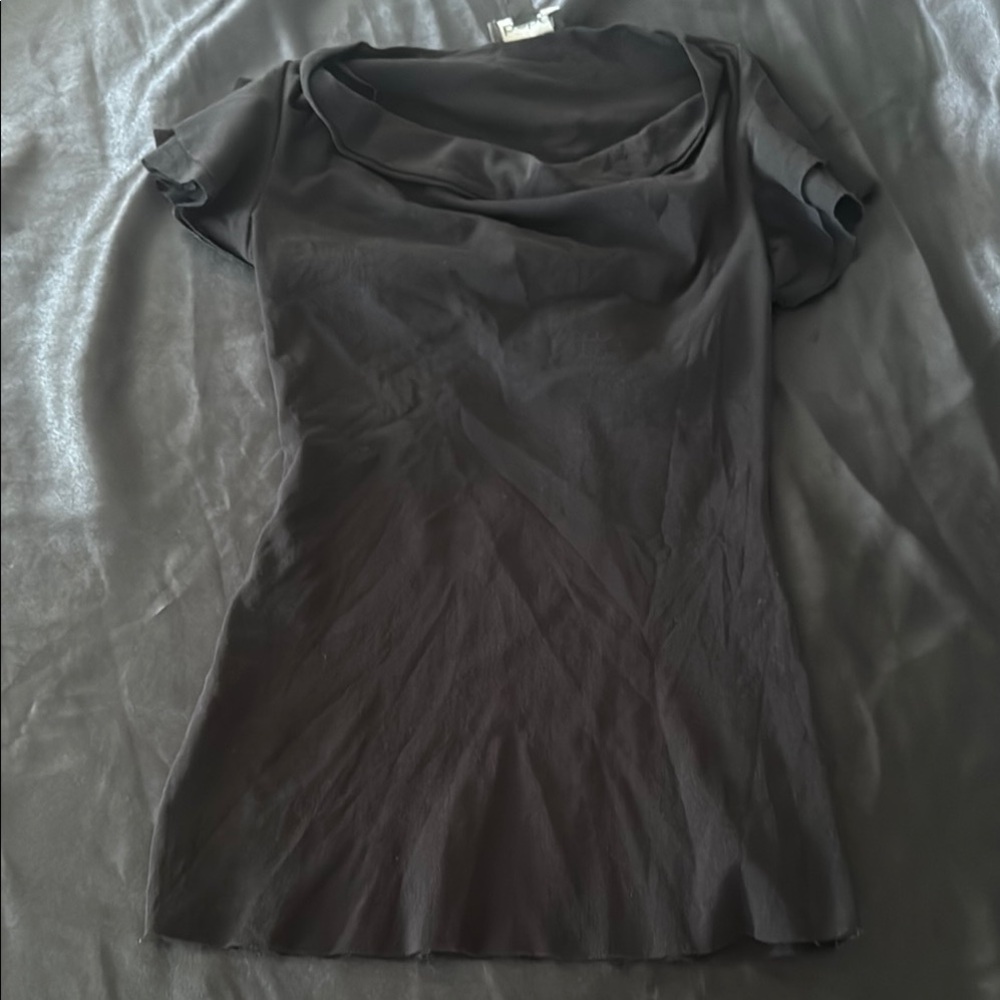 Fitted Black Cap Sleeve mesh top with Ruffled Details - Picture 8 of 8